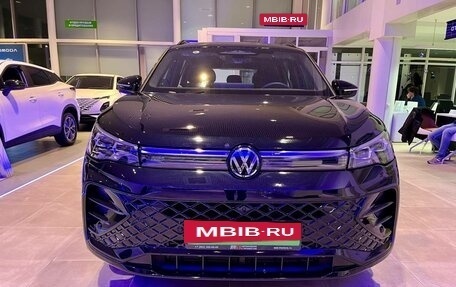 Volkswagen Tiguan, 2024 год, 5 850 000 рублей, 2 фотография