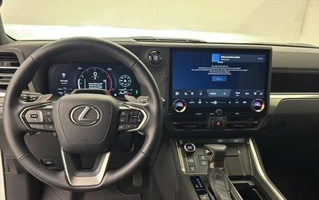 Lexus GX, 2024 год, 16 556 000 рублей, 12 фотография