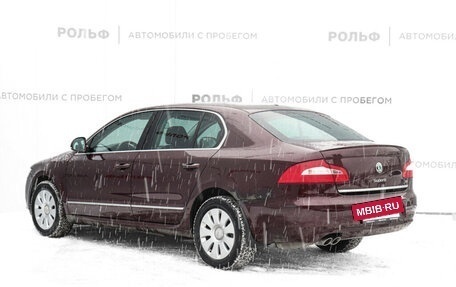 Skoda Superb III рестайлинг, 2013 год, 865 000 рублей, 7 фотография