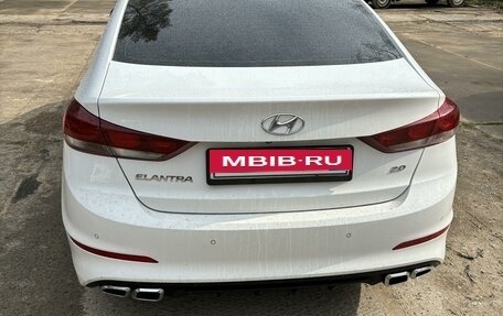 Hyundai Elantra VI рестайлинг, 2016 год, 1 500 000 рублей, 9 фотография