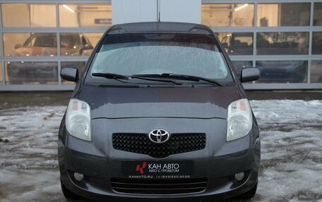 Toyota Yaris III рестайлинг, 2008 год, 594 000 рублей, 4 фотография