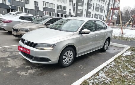 Volkswagen Jetta VI, 2014 год, 980 000 рублей, 3 фотография