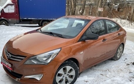 Hyundai Solaris II рестайлинг, 2014 год, 1 010 000 рублей, 1 фотография