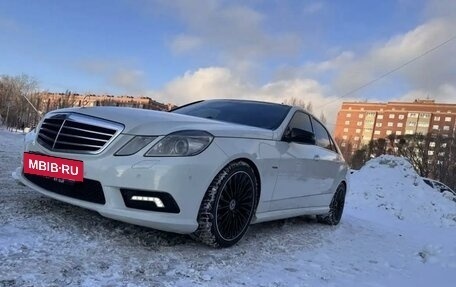 Mercedes-Benz E-Класс, 2011 год, 2 200 000 рублей, 21 фотография