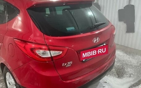 Hyundai ix35 I рестайлинг, 2013 год, 2 300 000 рублей, 2 фотография