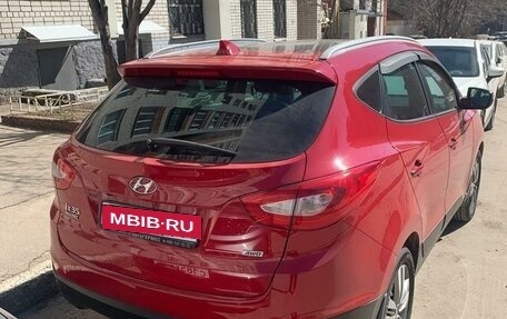 Hyundai ix35 I рестайлинг, 2013 год, 2 300 000 рублей, 25 фотография