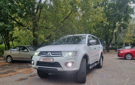 Mitsubishi Pajero Sport II рестайлинг, 2014 год, 2 600 000 рублей, 2 фотография