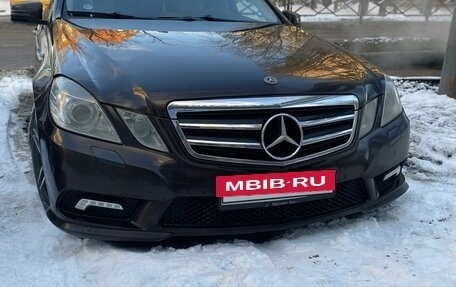 Mercedes-Benz E-Класс, 2010 год, 1 250 000 рублей, 6 фотография