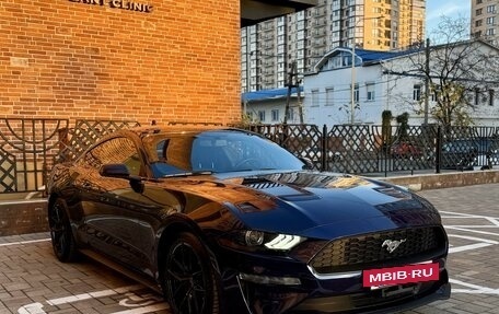 Ford Mustang VI рестайлинг, 2019 год, 3 100 000 рублей, 6 фотография