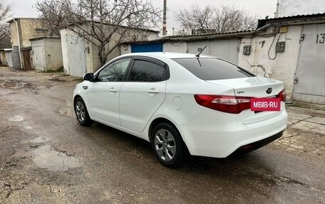 KIA Rio III рестайлинг, 2013 год, 1 065 000 рублей, 5 фотография