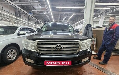 Toyota Land Cruiser 200, 2010 год, 3 197 000 рублей, 14 фотография