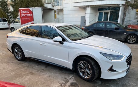 Hyundai Sonata VIII, 2020 год, 2 600 000 рублей, 4 фотография