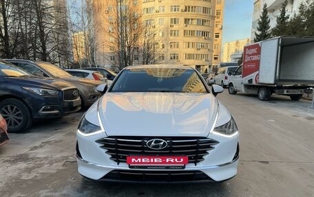 Hyundai Sonata VIII, 2020 год, 2 600 000 рублей, 2 фотография