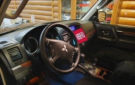 Mitsubishi Pajero IV, 2007 год, 2 000 000 рублей, 8 фотография