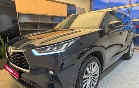 Toyota Highlander, 2024 год, 7 700 000 рублей, 2 фотография