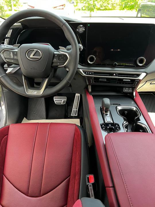 Lexus RX IV рестайлинг, 2024 год, 11 700 000 рублей, 10 фотография