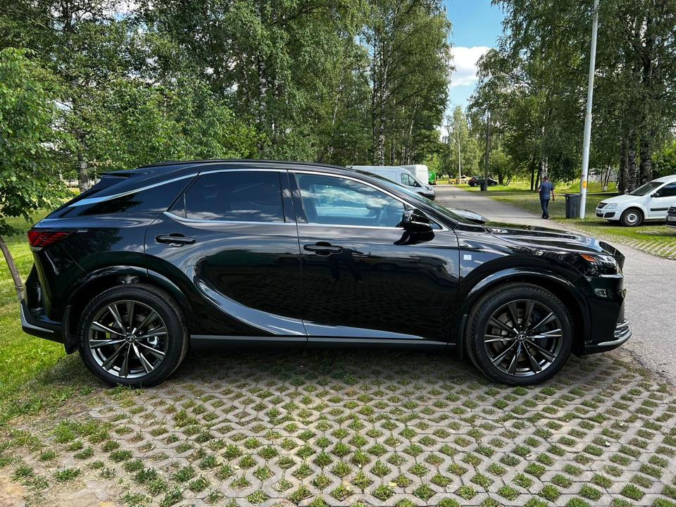 Lexus RX IV рестайлинг, 2024 год, 12 000 000 рублей, 3 фотография