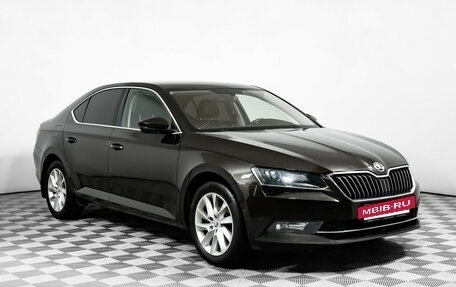 Skoda Superb III рестайлинг, 2016 год, 1 997 000 рублей, 3 фотография