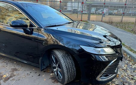 Toyota Camry, 2021 год, 4 050 000 рублей, 3 фотография