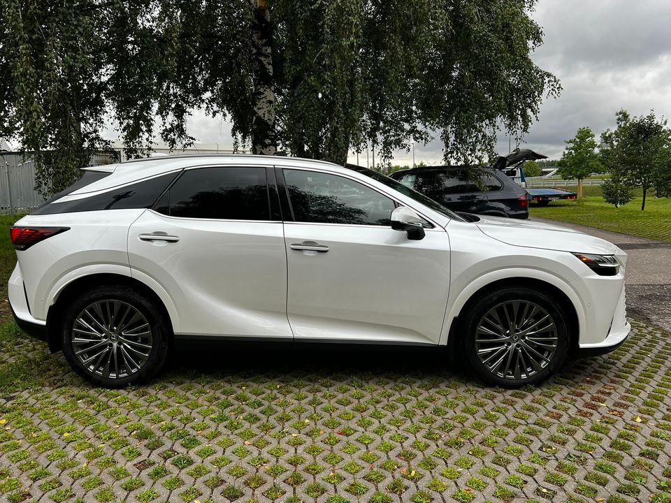 Lexus RX IV рестайлинг, 2024 год, 12 300 000 рублей, 3 фотография