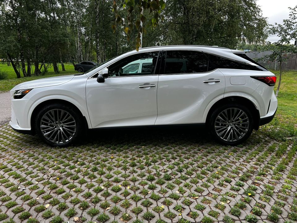 Lexus RX IV рестайлинг, 2024 год, 12 300 000 рублей, 6 фотография