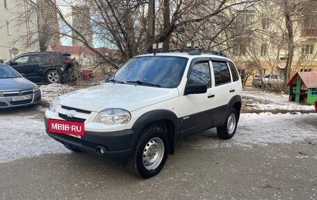 Chevrolet Niva I рестайлинг, 2014 год, 470 000 рублей, 2 фотография