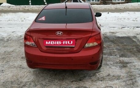 Hyundai Solaris II рестайлинг, 2011 год, 900 000 рублей, 4 фотография