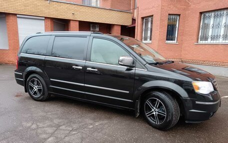 Chrysler Voyager IV, 2008 год, 1 800 000 рублей, 5 фотография