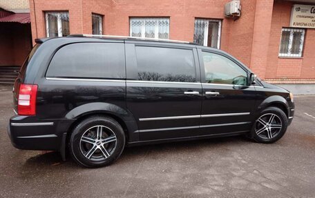 Chrysler Voyager IV, 2008 год, 1 800 000 рублей, 9 фотография