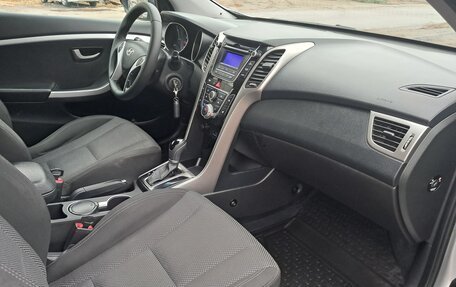 Hyundai i30 II рестайлинг, 2013 год, 1 060 000 рублей, 4 фотография