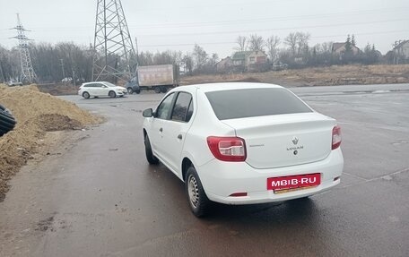 Renault Logan II, 2018 год, 800 000 рублей, 3 фотография