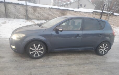 KIA cee'd I рестайлинг, 2011 год, 615 000 рублей, 1 фотография