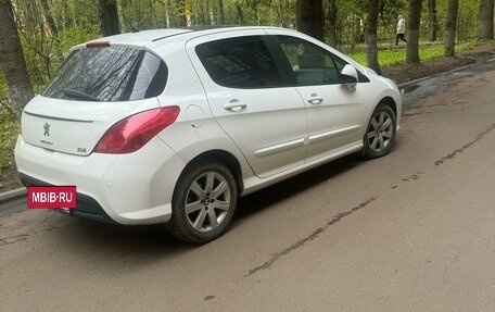 Peugeot 308 II, 2011 год, 750 000 рублей, 2 фотография