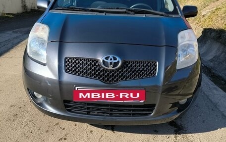 Toyota Yaris III рестайлинг, 2008 год, 620 000 рублей, 4 фотография