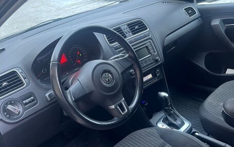 Volkswagen Polo VI (EU Market), 2013 год, 1 050 000 рублей, 4 фотография