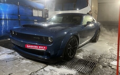 Dodge Challenger III рестайлинг 2, 2021 год, 6 000 000 рублей, 15 фотография