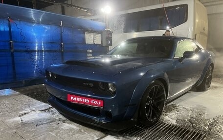 Dodge Challenger III рестайлинг 2, 2021 год, 6 000 000 рублей, 17 фотография