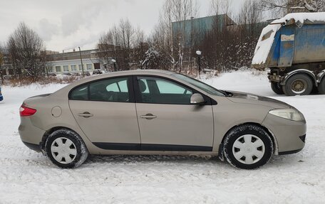 Renault Fluence I, 2010 год, 665 000 рублей, 2 фотография