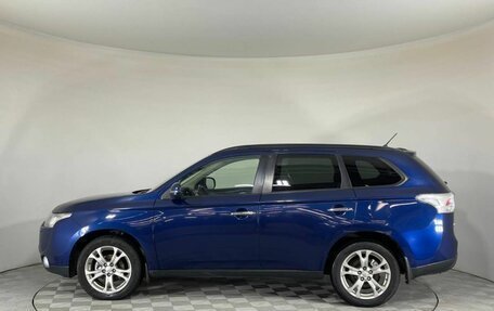 Mitsubishi Outlander III рестайлинг 3, 2013 год, 1 413 000 рублей, 8 фотография