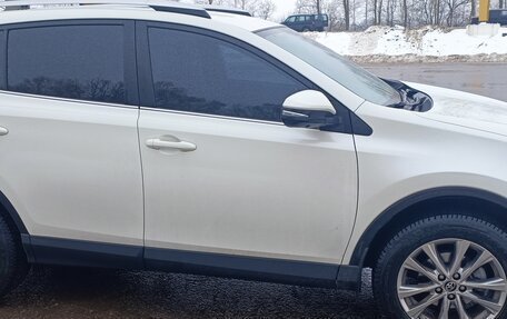 Toyota RAV4, 2018 год, 3 750 000 рублей, 4 фотография