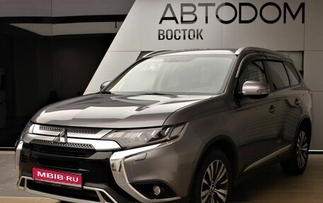 Mitsubishi Outlander III рестайлинг 3, 2021 год, 3 150 000 рублей, 1 фотография