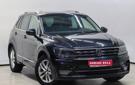 Volkswagen Tiguan II, 2018 год, 3 098 000 рублей, 1 фотография