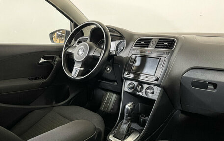 Volkswagen Polo VI (EU Market), 2012 год, 1 008 000 рублей, 9 фотография