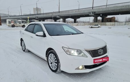 Toyota Camry, 2013 год, 2 000 000 рублей, 2 фотография