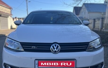 Volkswagen Jetta VI, 2014 год, 1 040 000 рублей, 4 фотография