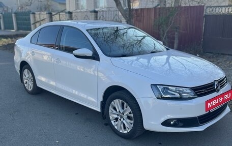 Volkswagen Jetta VI, 2014 год, 1 040 000 рублей, 13 фотография