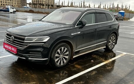 Volkswagen Touareg III, 2020 год, 6 190 000 рублей, 3 фотография