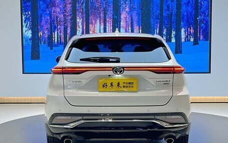 Toyota Venza, 2022 год, 3 200 001 рублей, 23 фотография