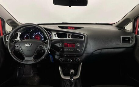 KIA cee'd III, 2015 год, 988 000 рублей, 16 фотография