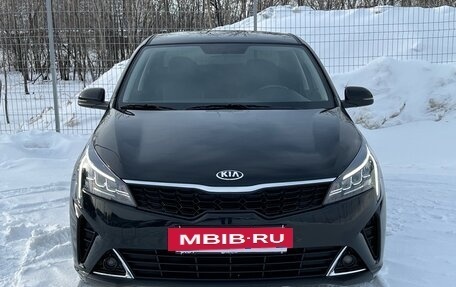 KIA Rio IV, 2021 год, 1 896 000 рублей, 2 фотография